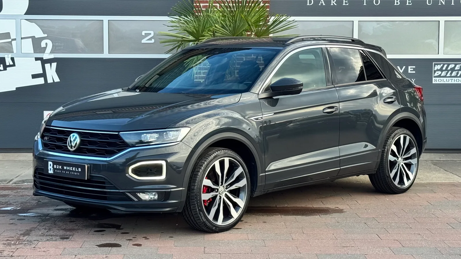 Volkswagen T-Roc (2019) — foto 1
