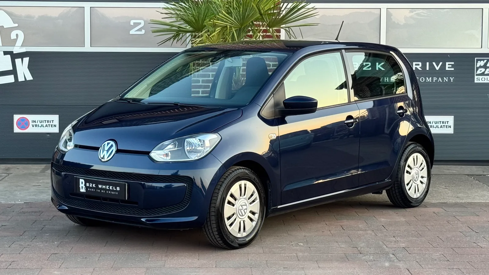 Volkswagen Up! (2014) — foto 1