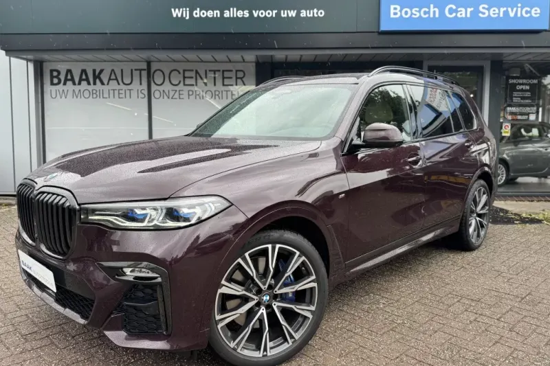 BMW X7 (2021)