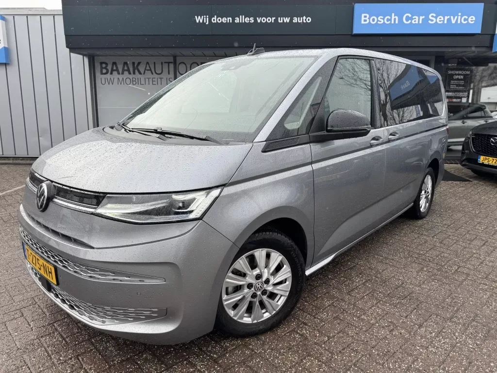 Volkswagen Multivan (2023) — foto 1