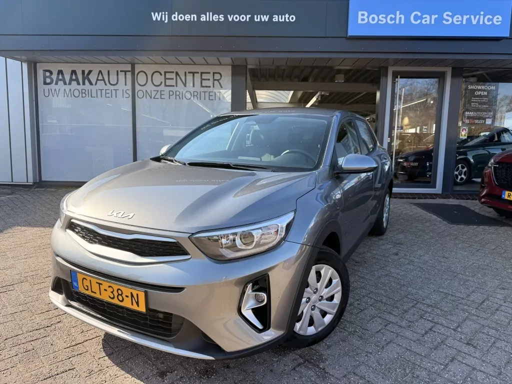 Kia Stonic (2024) — foto 1