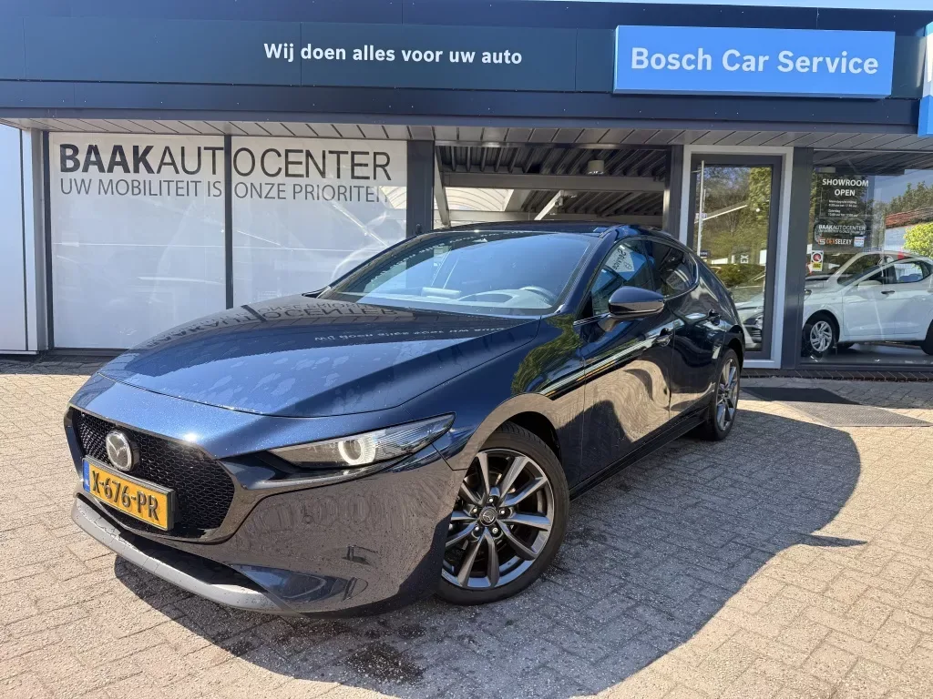 Mazda 3 (2024) — foto 1