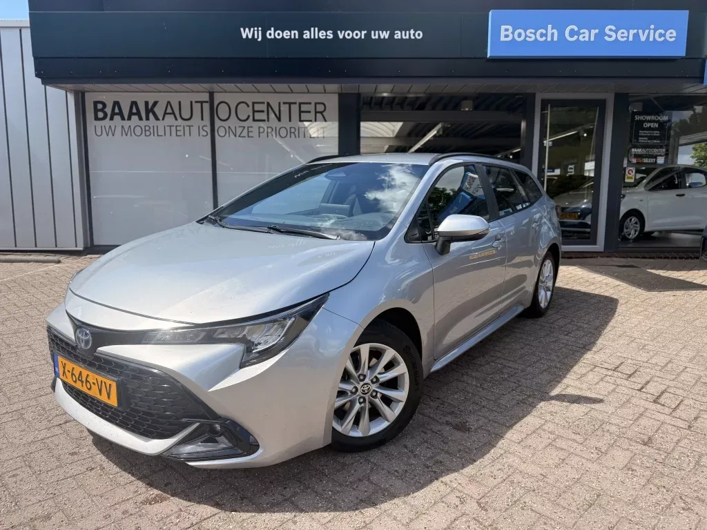 Toyota Corolla (2024) — foto 1