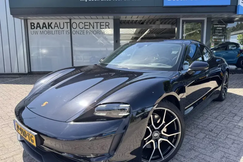 Porsche Taycan (2022)