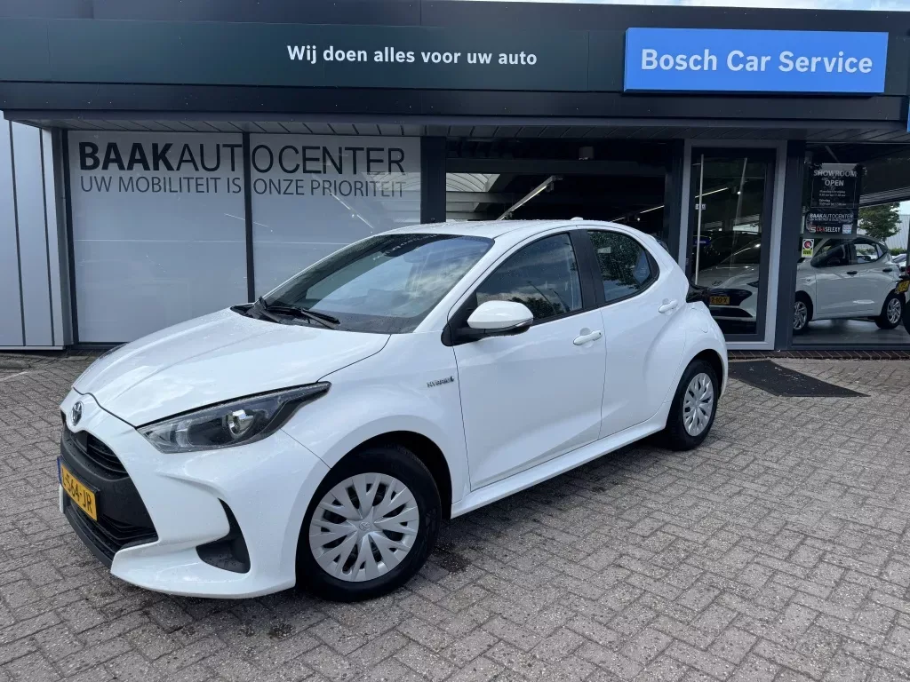 Toyota Yaris (2021) — foto 1