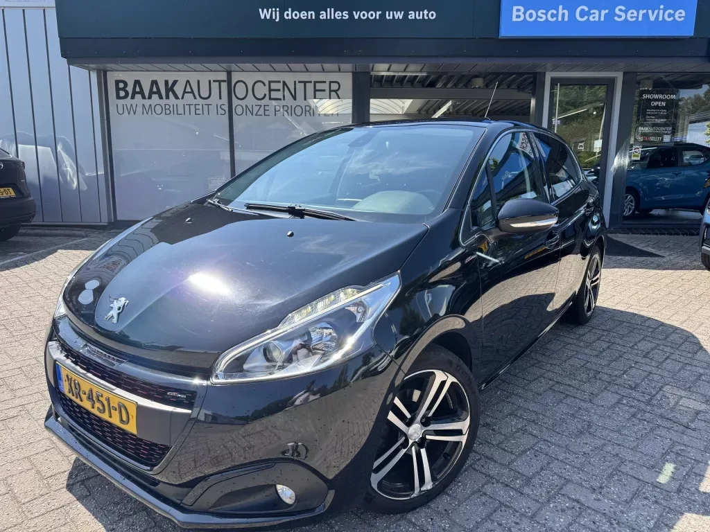 Peugeot 208 (2018) — foto 1