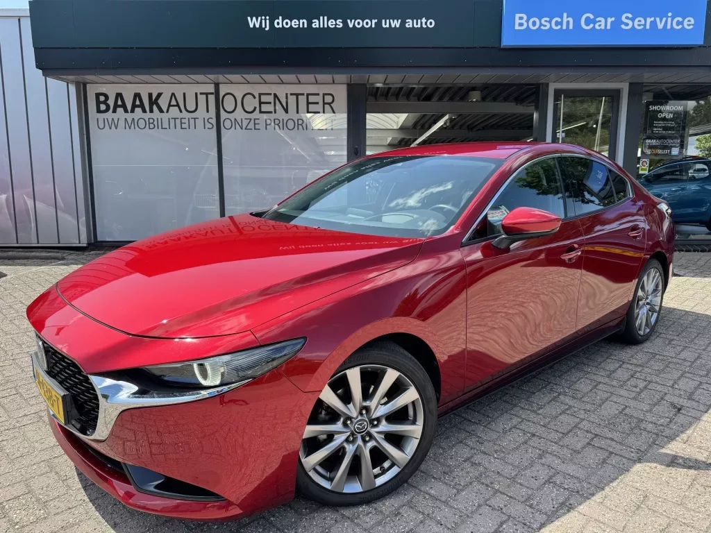 Mazda 3 (2019) — foto 1