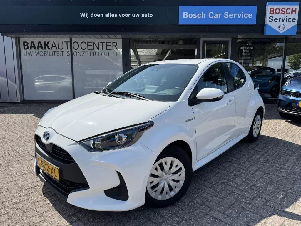 Toyota Yaris (2021) — foto 1