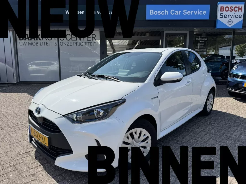 Toyota Yaris (2021) — foto 1