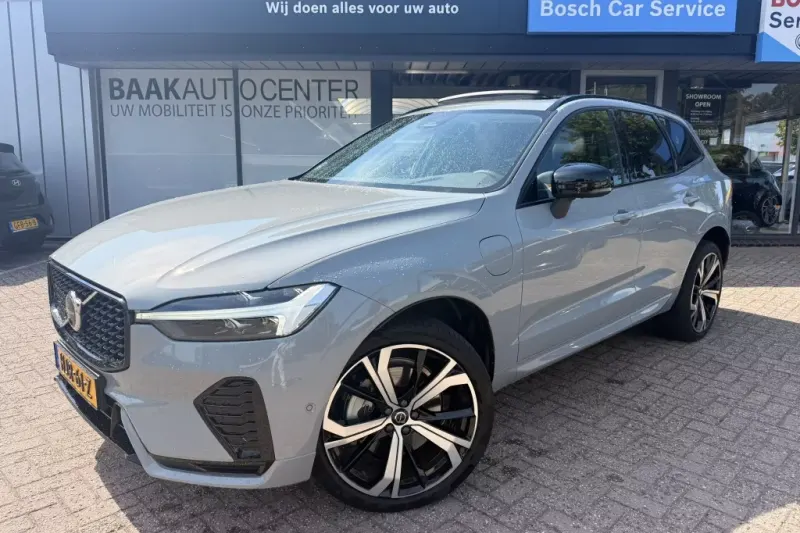 Volvo XC60 (2025)