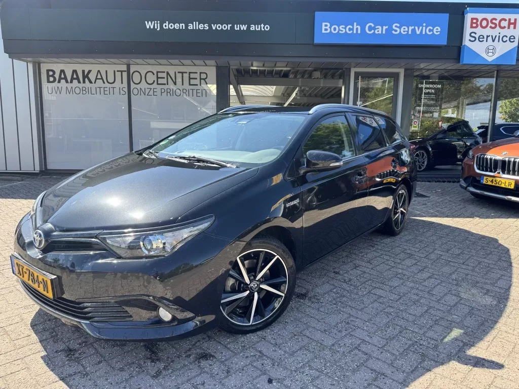 Toyota Auris (2019) — foto 1