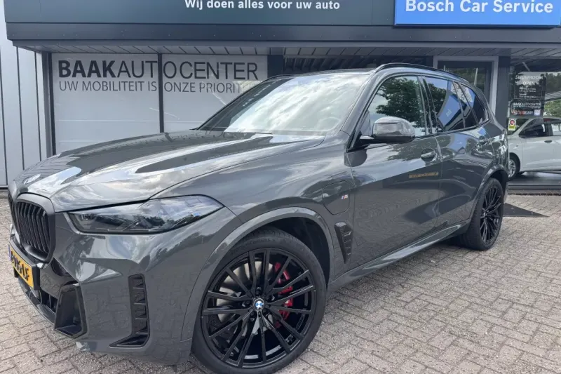 BMW X5 (2024)