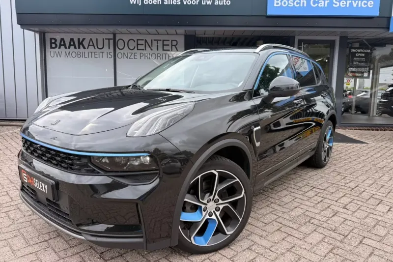 Lynk & Co 01 (2023)