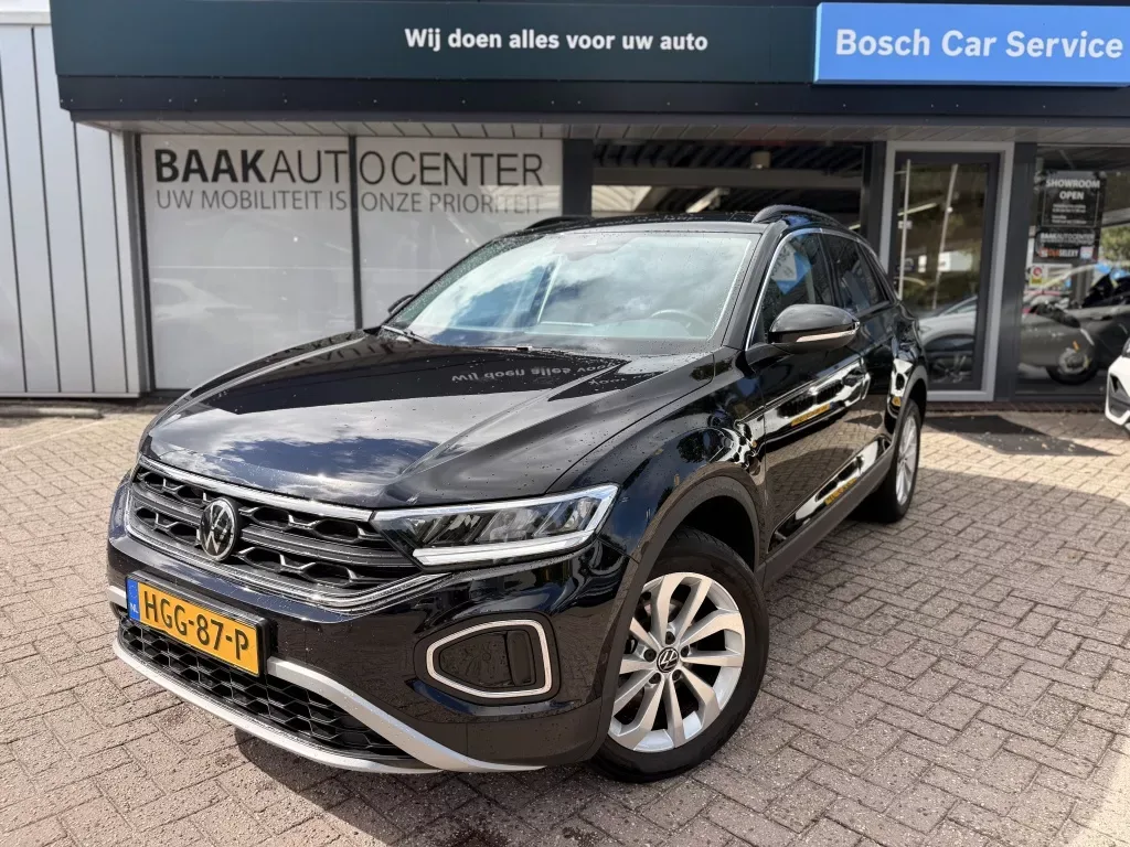 Volkswagen T-Roc (2025) — foto 1