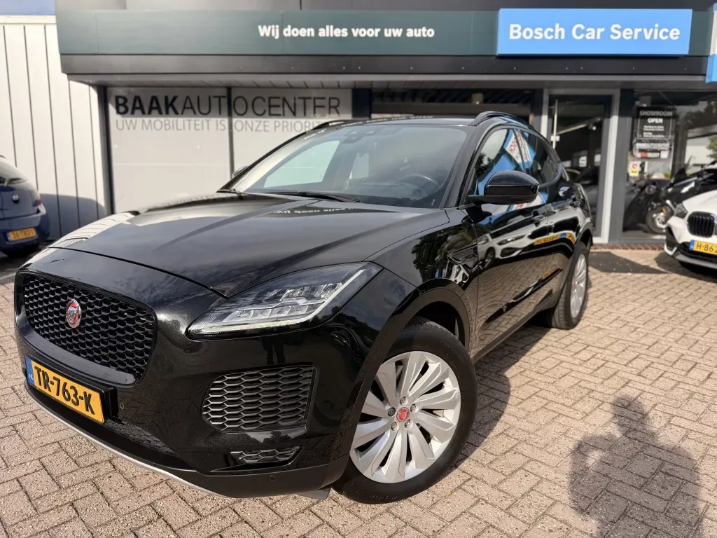 Jaguar E-Pace (2018) — foto 1