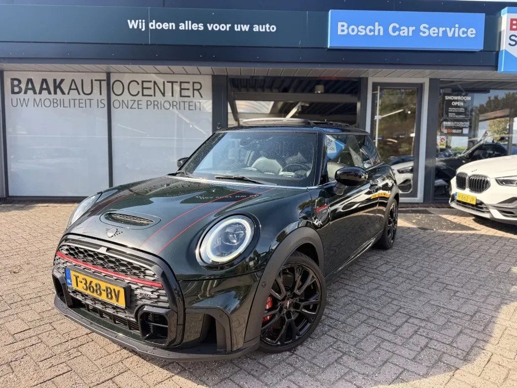 MINI John Cooper Works (2023) — foto 1