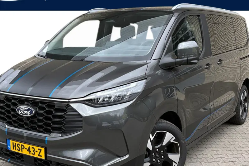 Ford Tourneo Custom (2025)