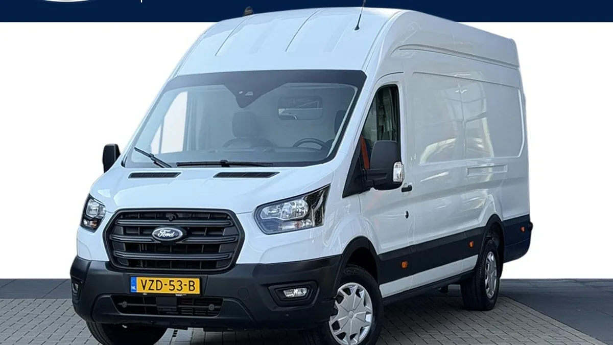Ford Transit (2023) — foto 1
