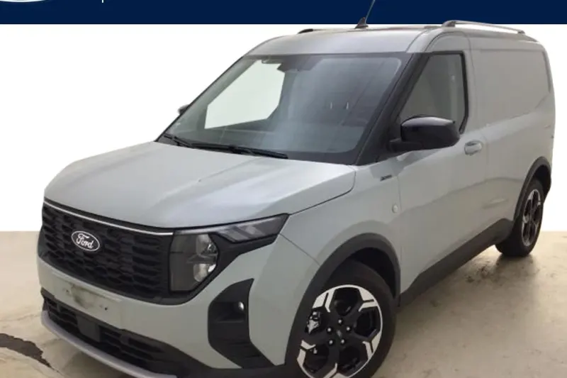 Ford Transit Courier (2023)