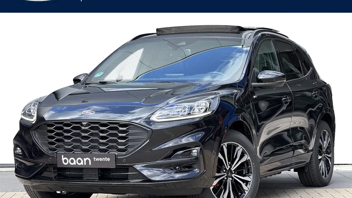 Ford Kuga (2022) — foto 1