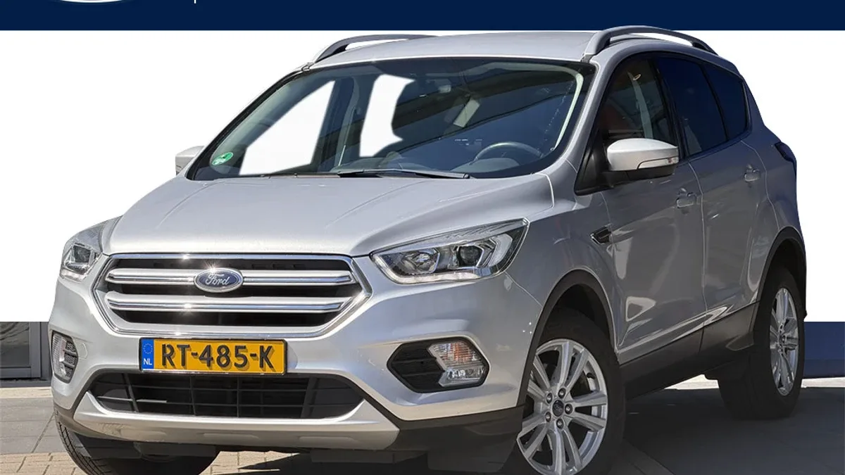 Ford Kuga (2018) — foto 1