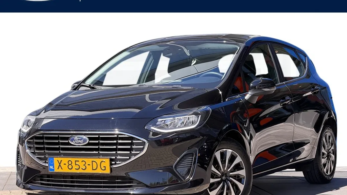 Ford Fiesta (2023) — foto 1