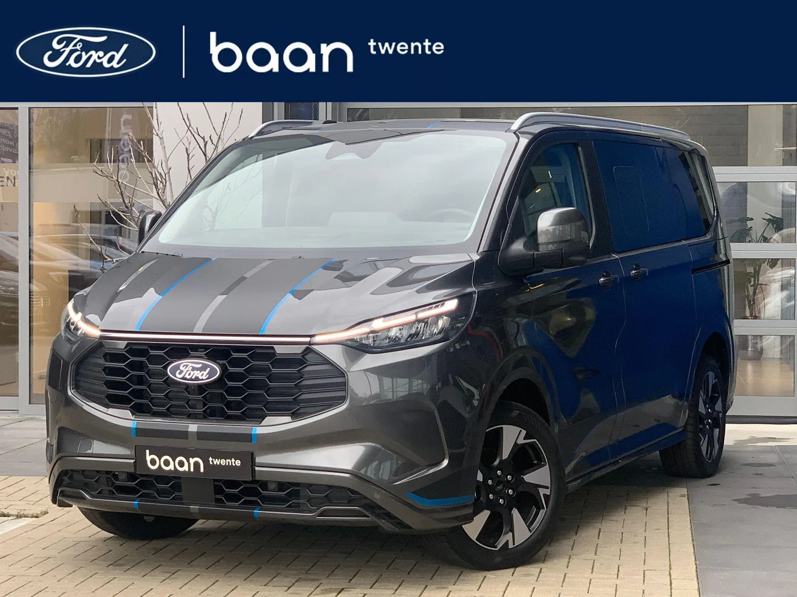 Ford Tourneo Custom (2025) — foto 1