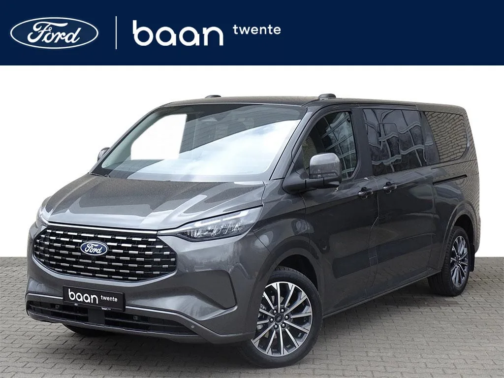 Ford Tourneo Custom (2025) — foto 1