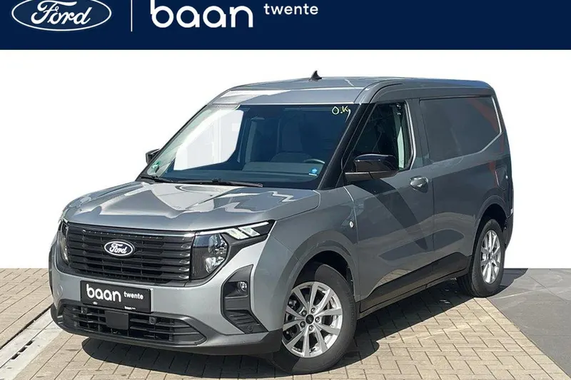 Ford Transit Courier (2023)