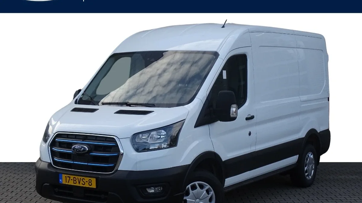 Ford E-Transit (2023) — foto 1