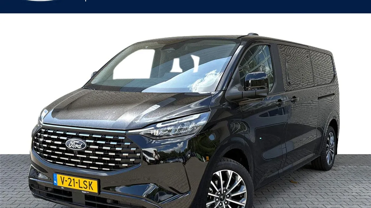 Ford Transit Custom (2025) — foto 1