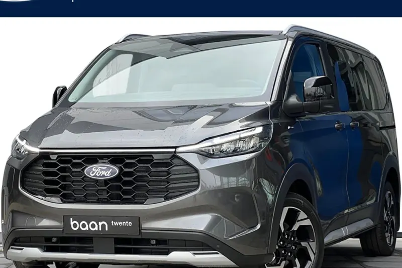 Ford Tourneo Custom (2025)