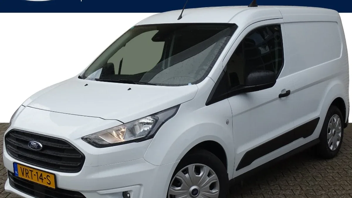 Ford Transit Connect (2022) — foto 1