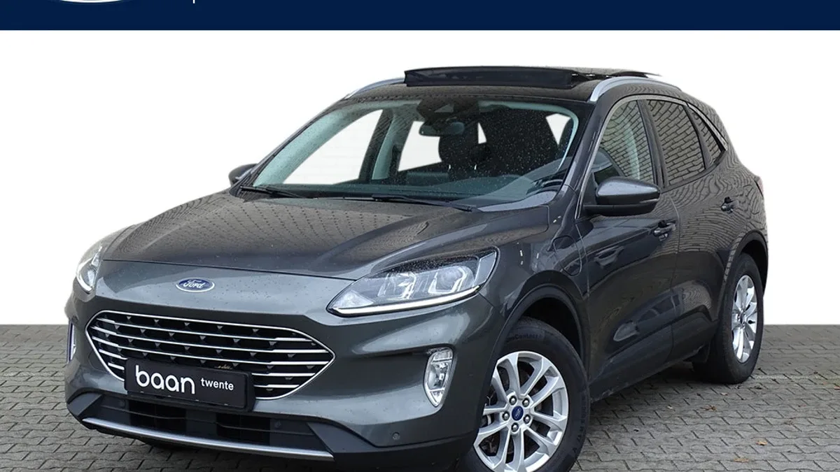 Ford Kuga (2021) — foto 1