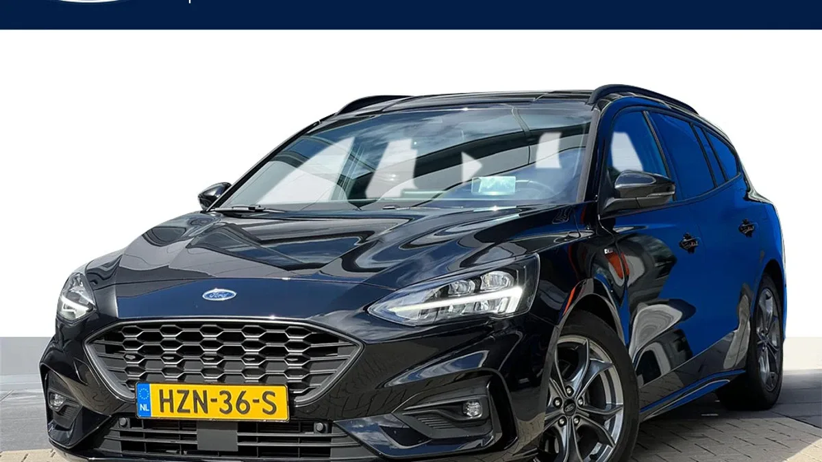 Ford Focus (2021) — foto 1