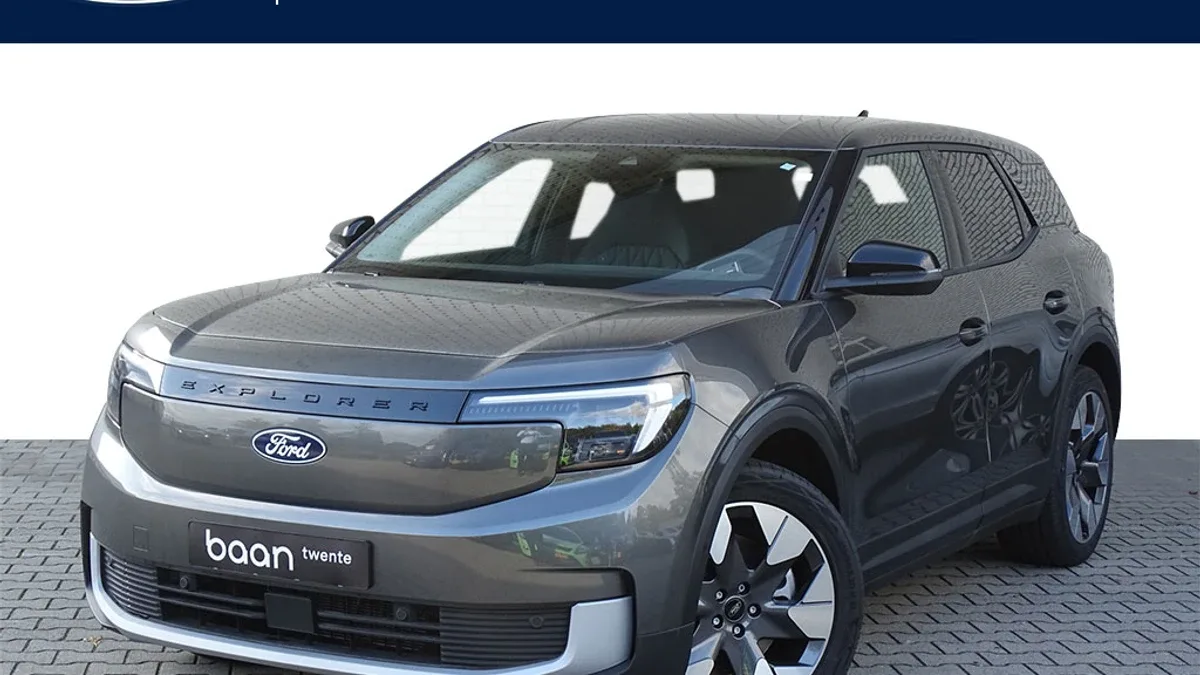 Ford Explorer (2026) — foto 1