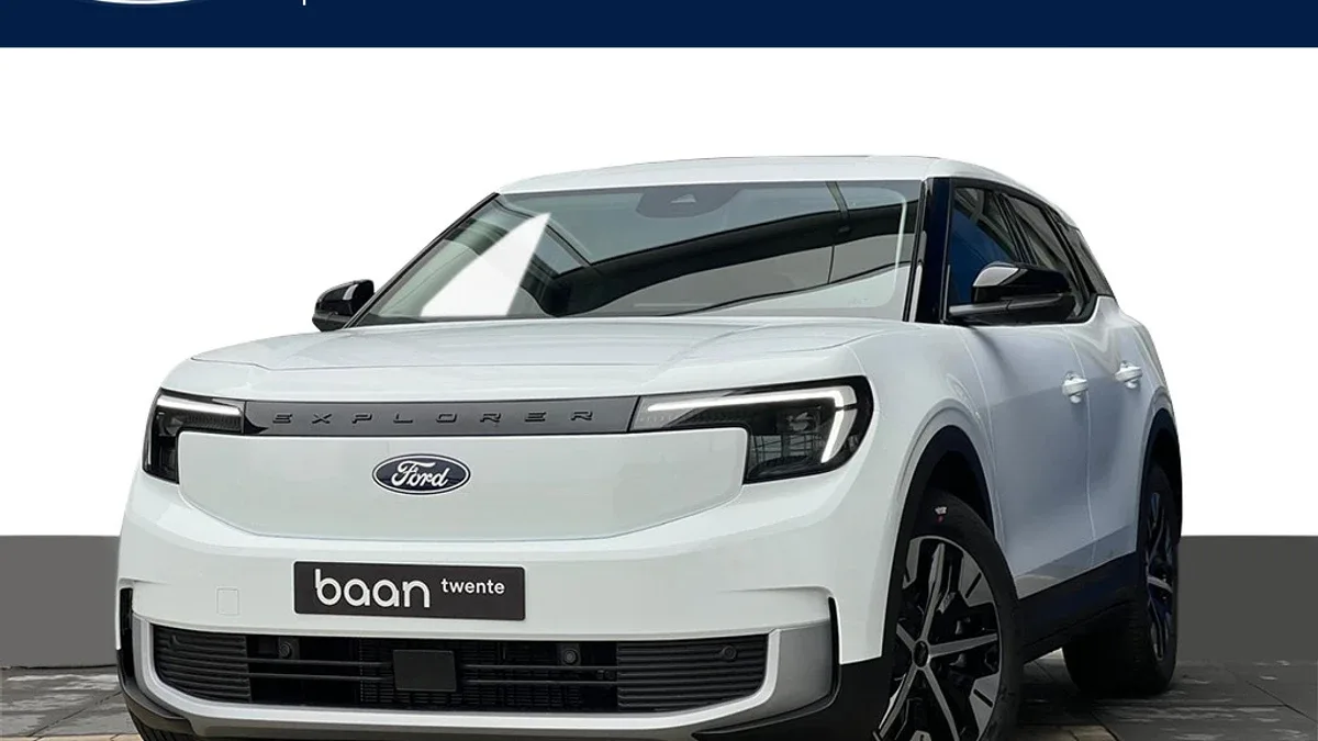 Ford Explorer (2026) — foto 1