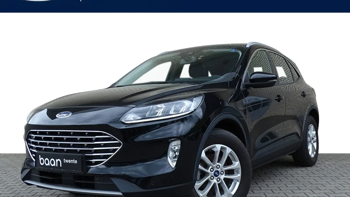 Ford Kuga (2022) — foto 1