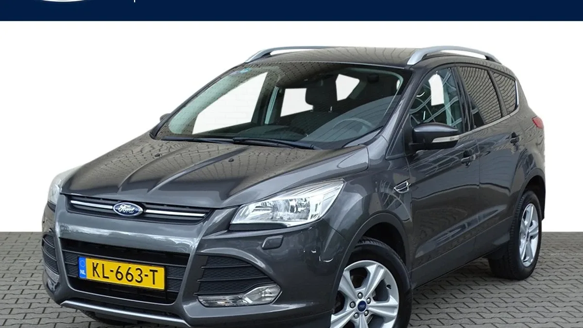 Ford Kuga (2016) — foto 1