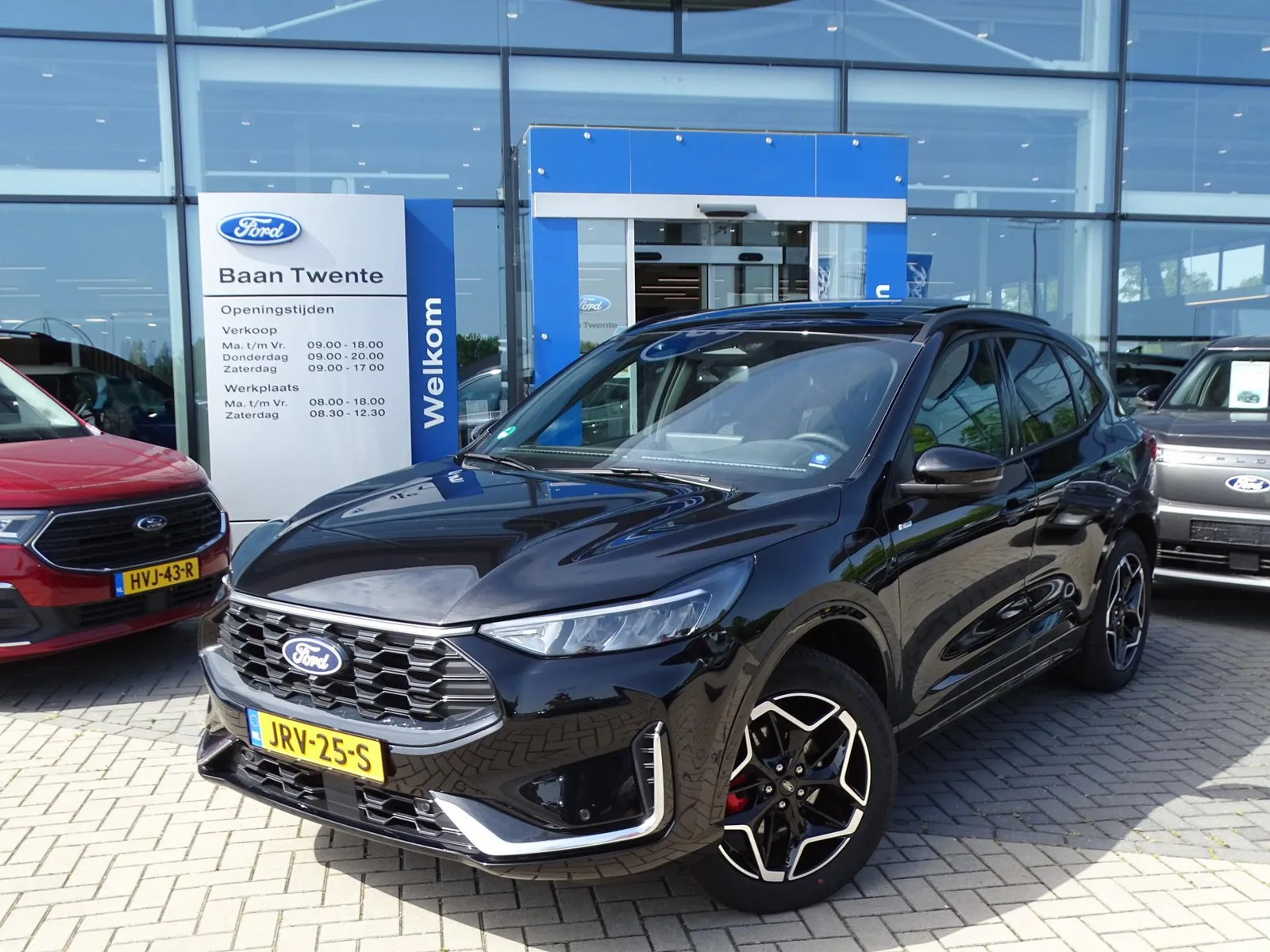 Ford Kuga (2024) — foto 1