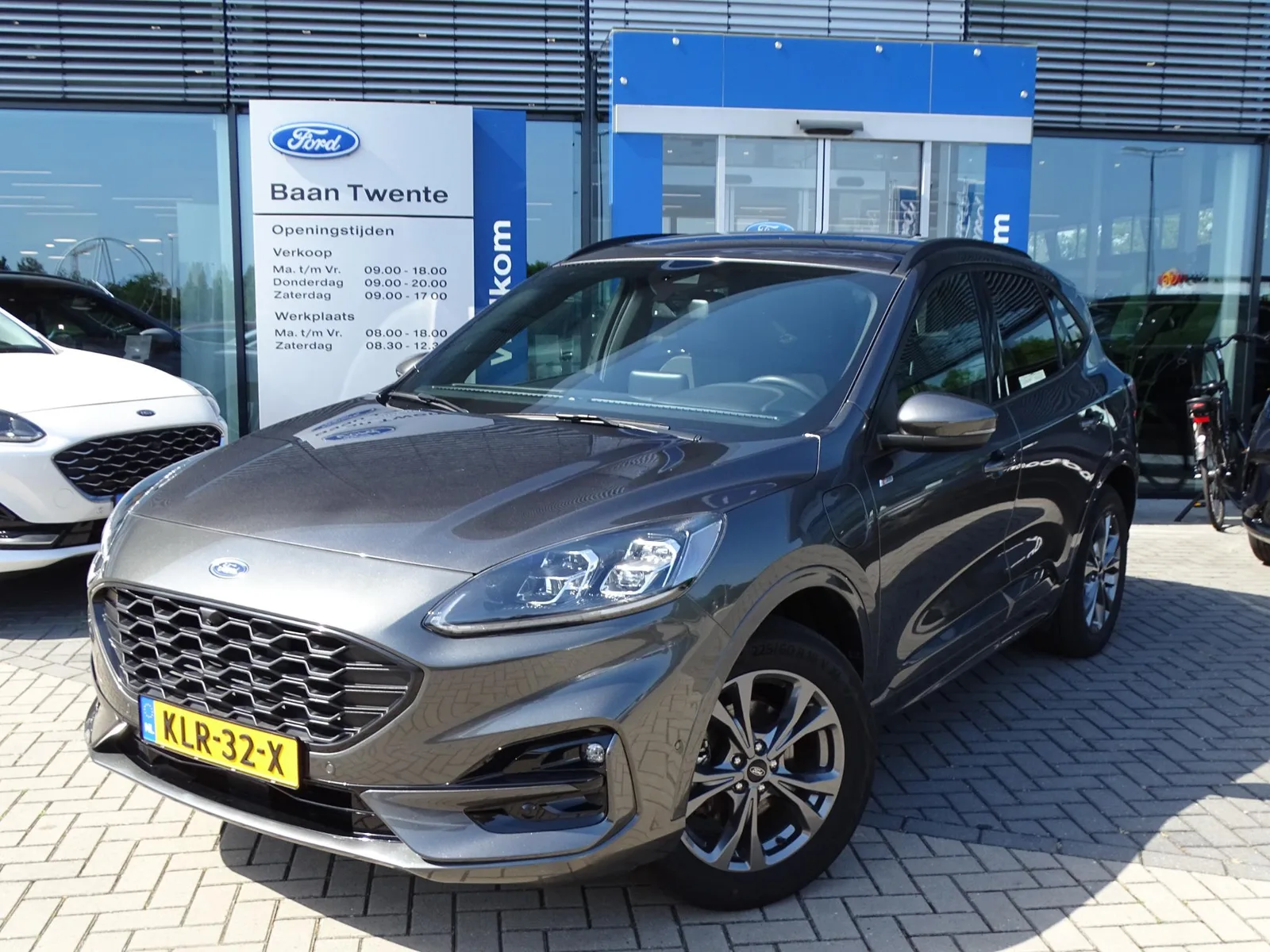 Ford Kuga (2022) — foto 1