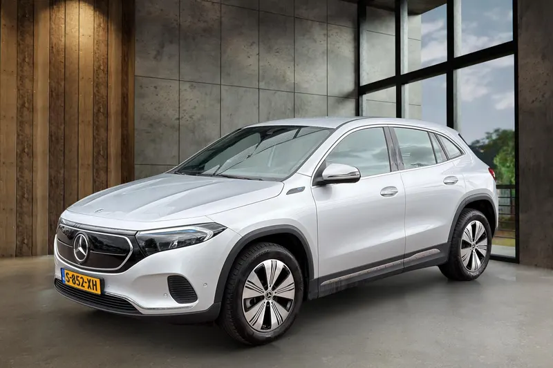Mercedes-Benz EQA (2022)