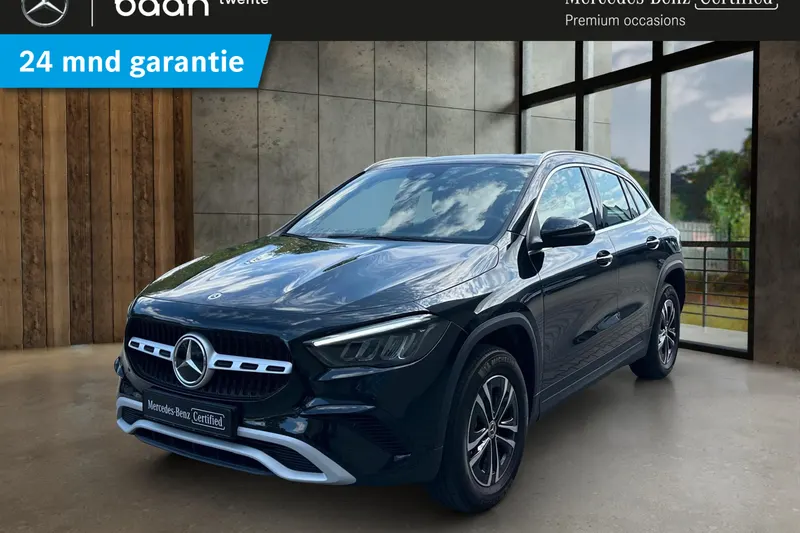 Mercedes-Benz GLA (2024)