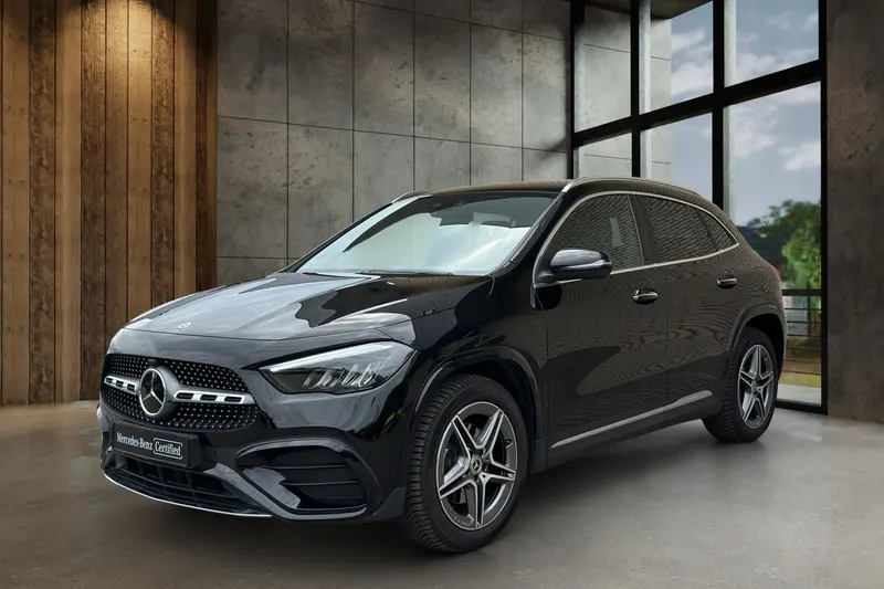 Mercedes-Benz GLA (2023)