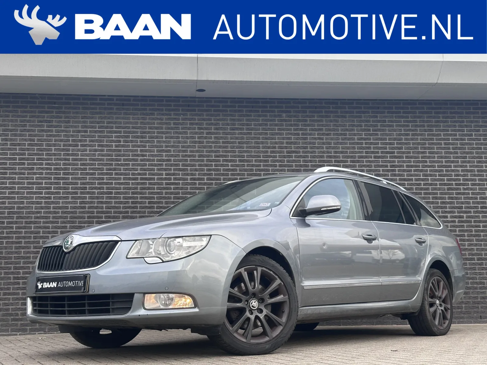 Škoda Superb (2010) — foto 1