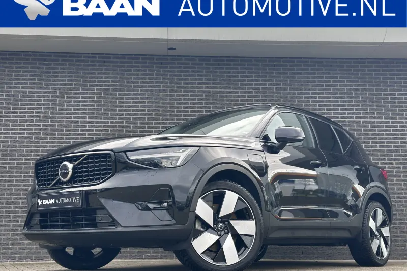 Volvo XC40 (2022)