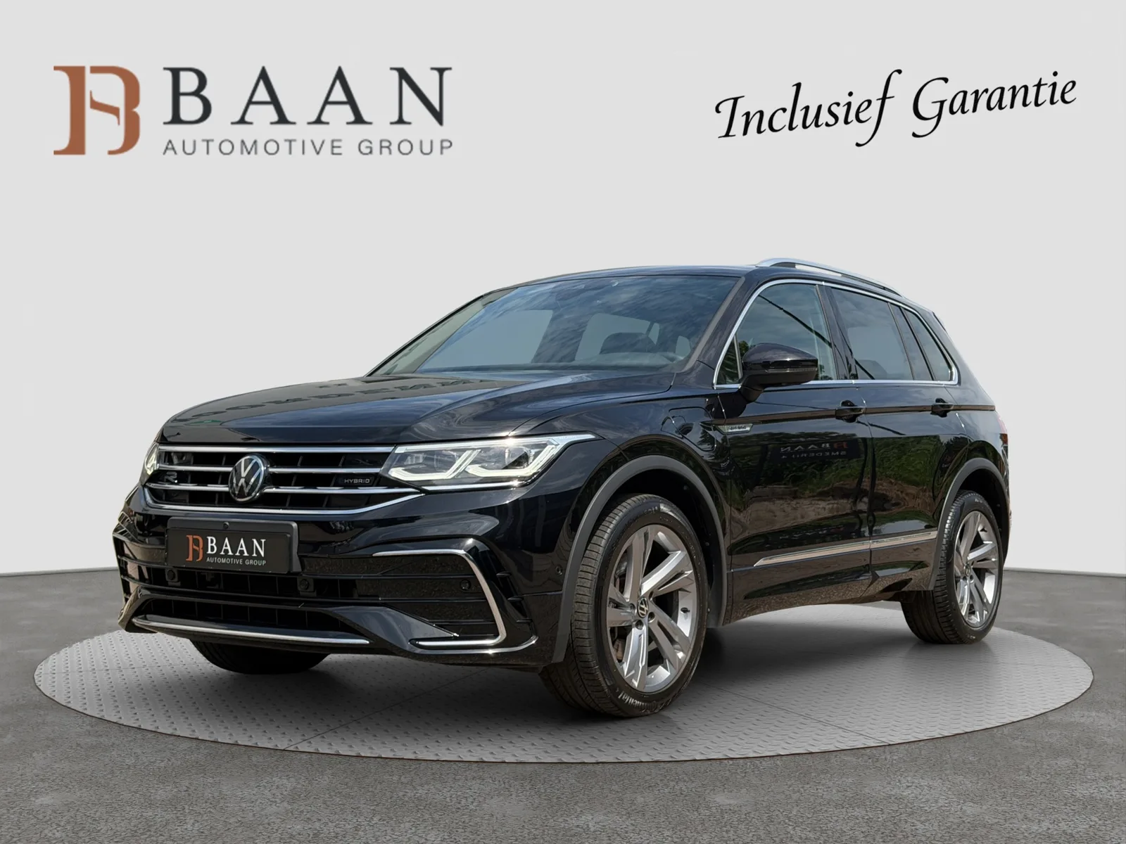 Volkswagen Tiguan (2024) — foto 1