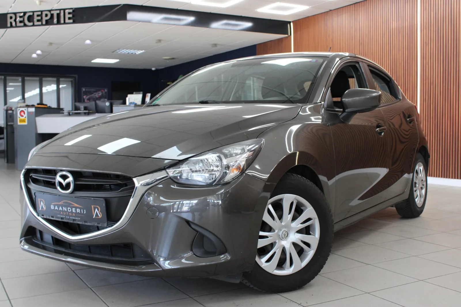 Mazda 2 (2015) — foto 1