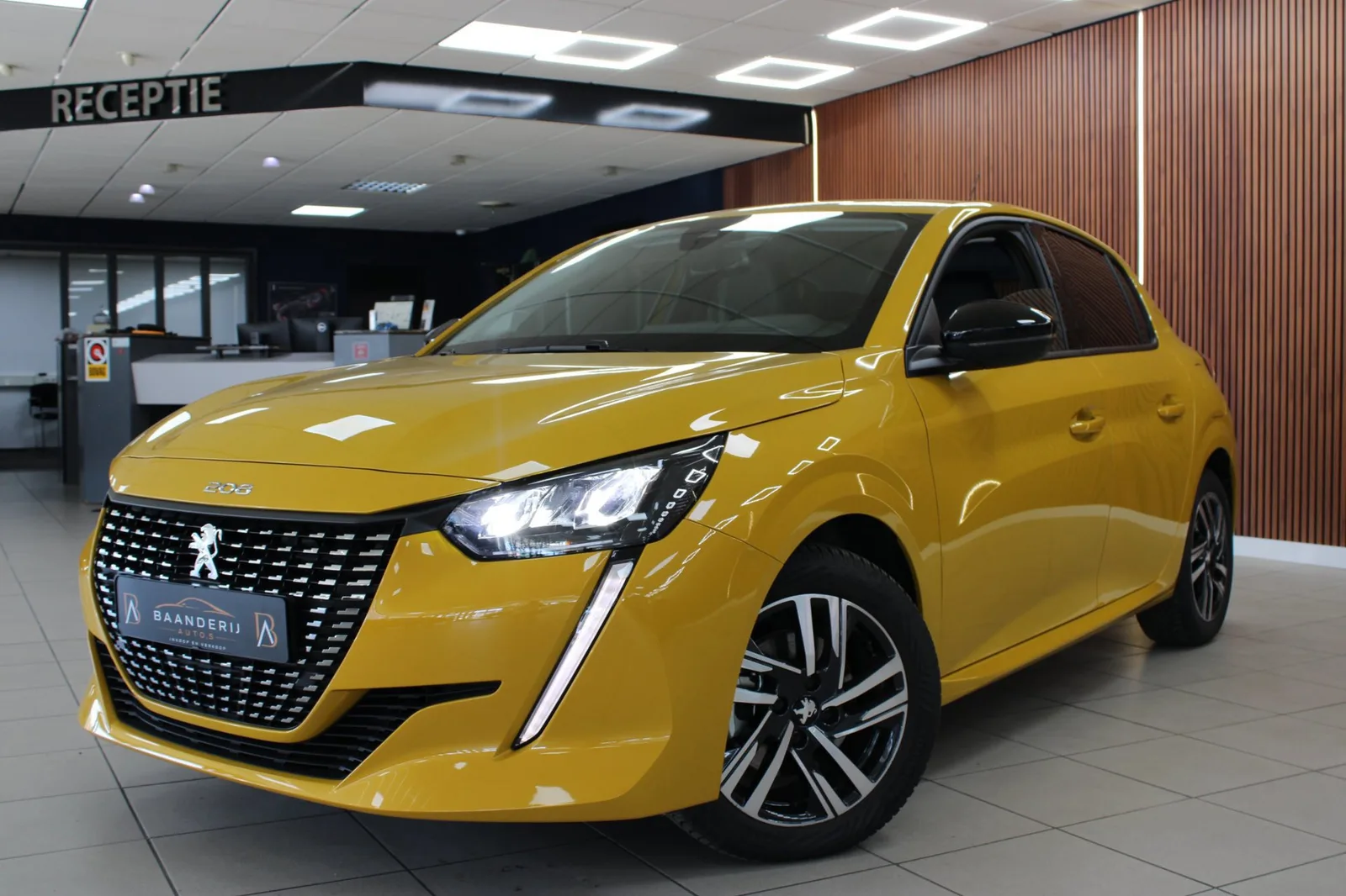 Peugeot 208 (2023) — foto 1