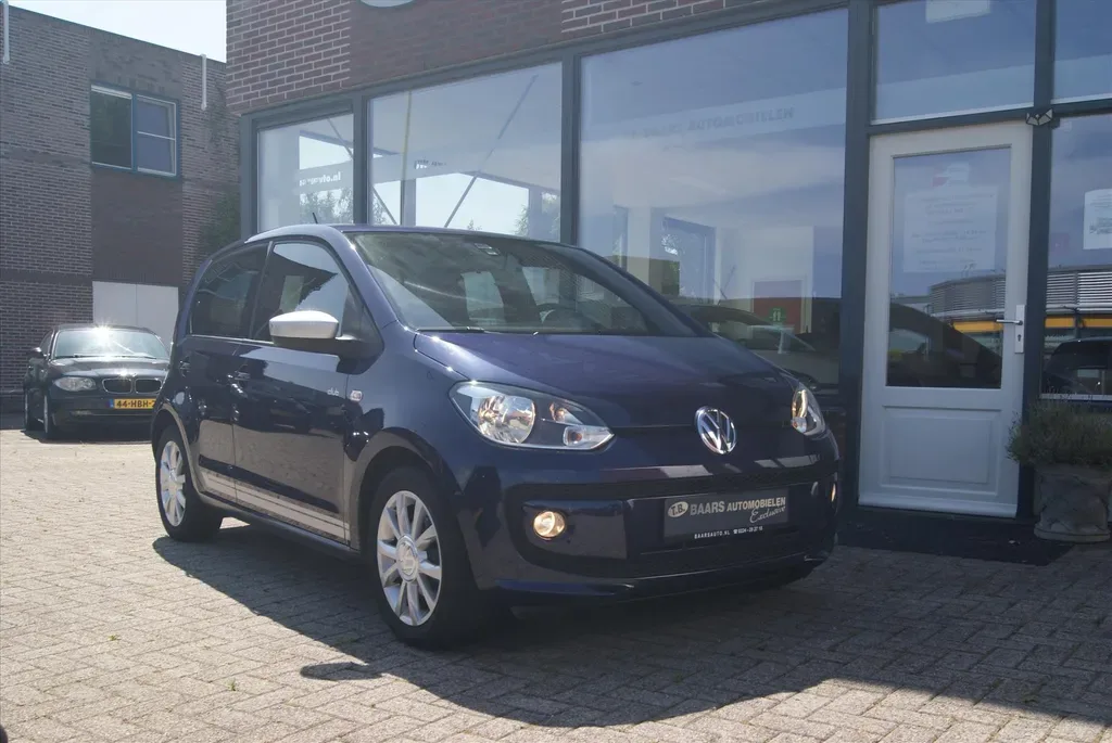 Volkswagen Up! (2016) — foto 1